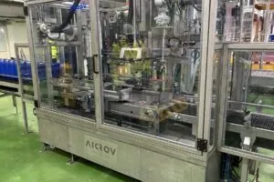 Automatic liquid filling